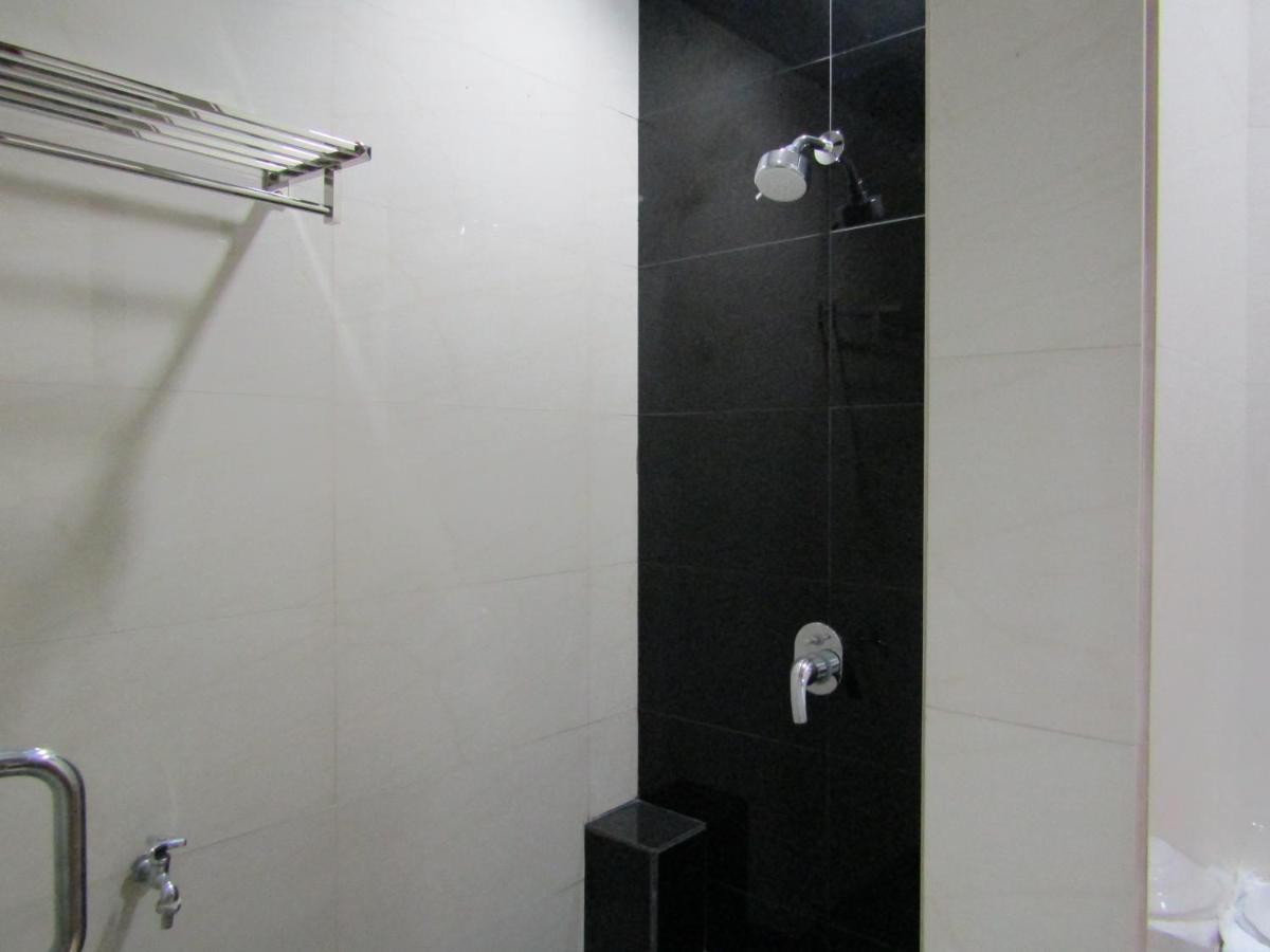 Madina Inn Yogyakarta Kültér fotó